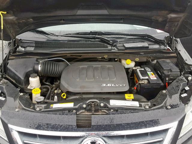 2C4RVABG9CR391152 - 2012 VOLKSWAGEN ROUTAN SE GRAY photo 7