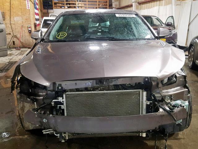 1G4GD5GG3AF133459 - 2010 BUICK LACROSSE C GRAY photo 9