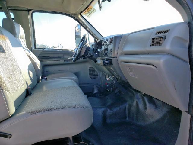 3FRNX65264V611505 - 2004 FORD F650 SUPER WHITE photo 5