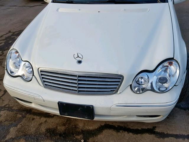 WDBRF61J53A401721 - 2003 MERCEDES-BENZ C 240 WHITE photo 7