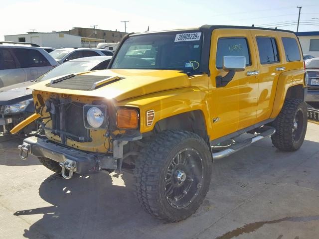 5GTDN136068167406 - 2006 HUMMER H3 YELLOW photo 2