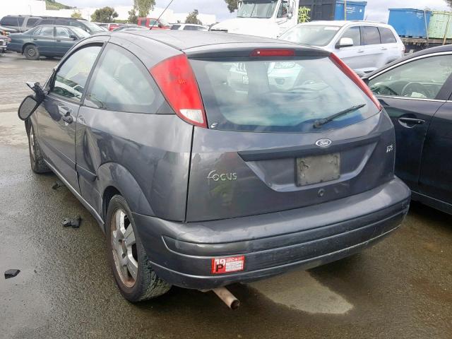 3FAFP31Z83R175112 - 2003 FORD FOCUS ZX3 GRAY photo 3