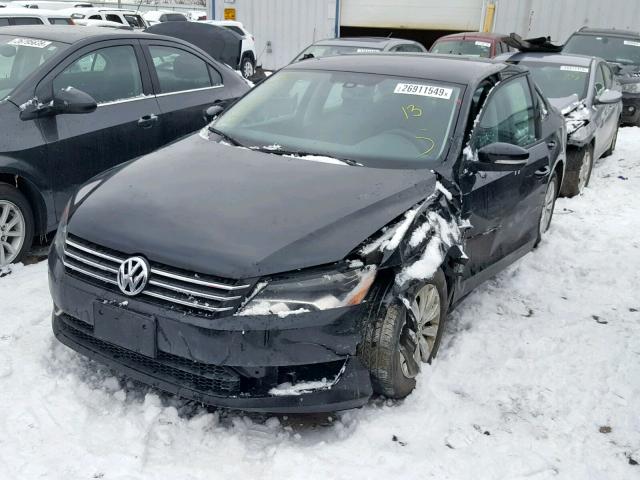 1VWAP7A33DC127621 - 2013 VOLKSWAGEN PASSAT S BLACK photo 2