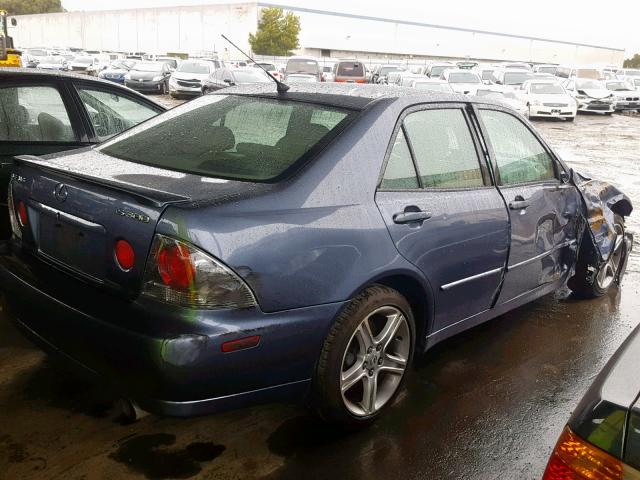 JTHBD192250099191 - 2005 LEXUS IS 300 BLUE photo 4