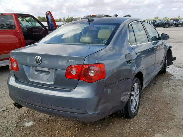 3VWSF71K16M653942 - 2006 VOLKSWAGEN JETTA 2.5 GRAY photo 4