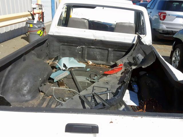 JT4RN81R2K5001306 - 1989 TOYOTA PICKUP 1/2 WHITE photo 6