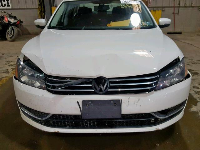 1VWAT7A33FC037724 - 2015 VOLKSWAGEN PASSAT S WHITE photo 9