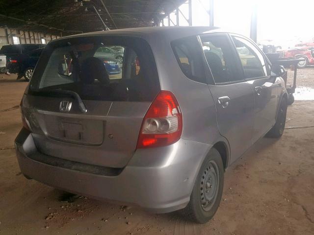 JHMGD38408S018217 - 2008 HONDA FIT SILVER photo 4