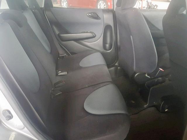 JHMGD38408S018217 - 2008 HONDA FIT SILVER photo 6