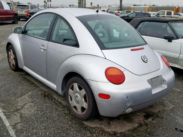 3VWCT21C51M416761 - 2001 VOLKSWAGEN NEW BEETLE Silber Foto 3