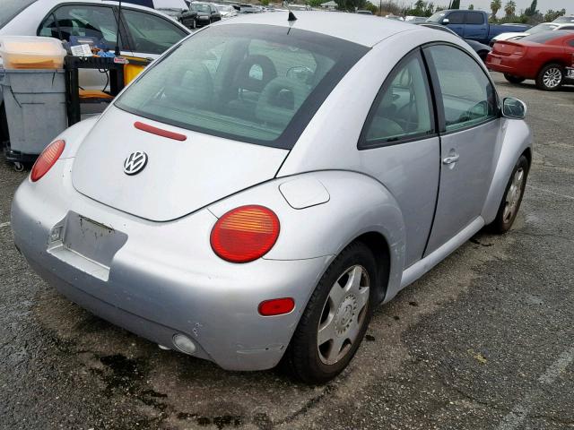 3VWCT21C51M416761 - 2001 VOLKSWAGEN NEW BEETLE Silber Foto 4