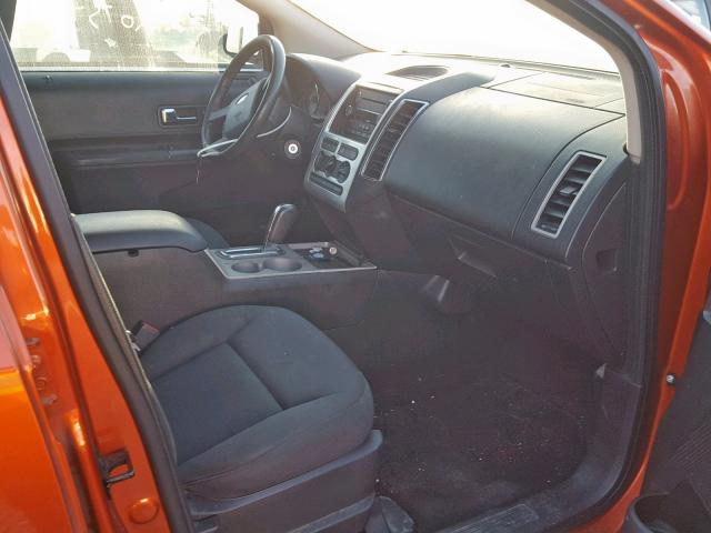 2FMDK38C18BA35289 - 2008 FORD EDGE SEL ORANGE photo 5