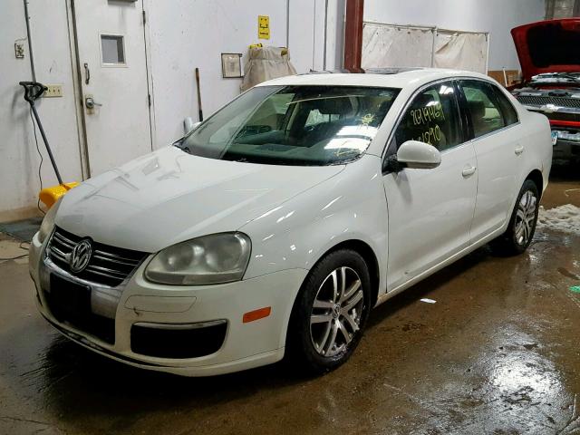 3VWDF71K06M619225 - 2006 VOLKSWAGEN JETTA 2.5L WHITE photo 2