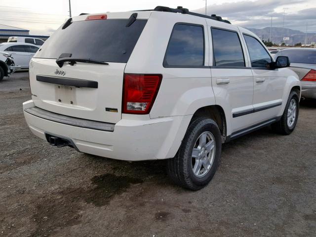 1J8HS48P17C586358 - 2007 JEEP GRAND CHER WHITE photo 4