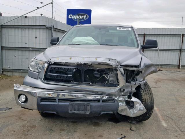 5TFEY5F10DX137335 - 2013 TOYOTA TUNDRA CRE SILVER photo 9