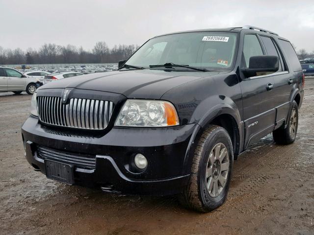 5LMFU28R04LJ28703 - 2004 LINCOLN NAVIGATOR Қара фото 9