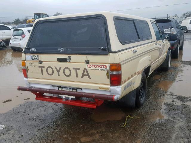 JT4RN55D0J0257078 - 1988 TOYOTA PICKUP 1/2 BEIGE photo 4