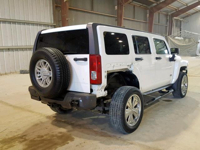 5GTEN13E388111720 - 2008 HUMMER H3 WHITE photo 4