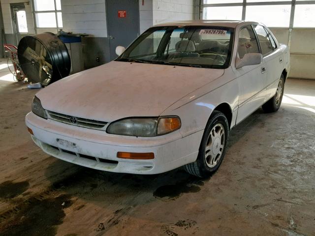 4T1GK13E4SU112099 - 1995 TOYOTA CAMRY XLE WHITE photo 2