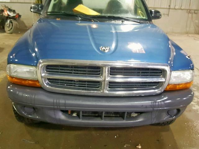 1D7GG16K84S561605 - 2004 DODGE DAKOTA SXT BLUE photo 9