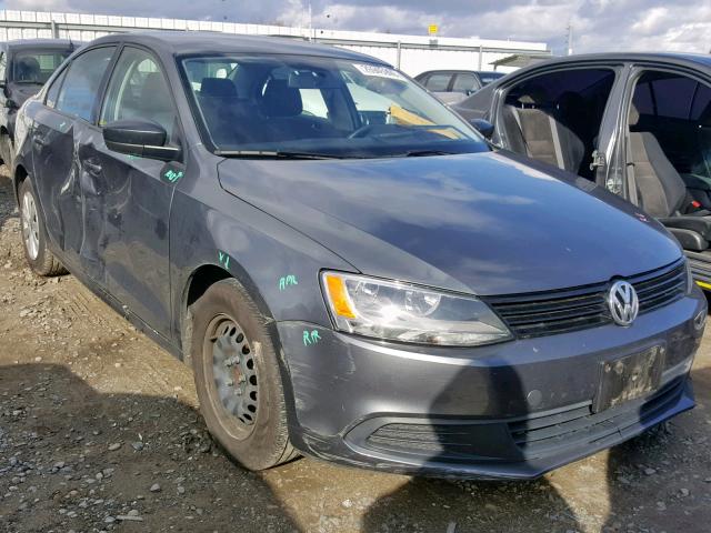 3VW2K7AJ2EM250893 - 2014 VOLKSWAGEN JETTA BASE GRAY photo 1