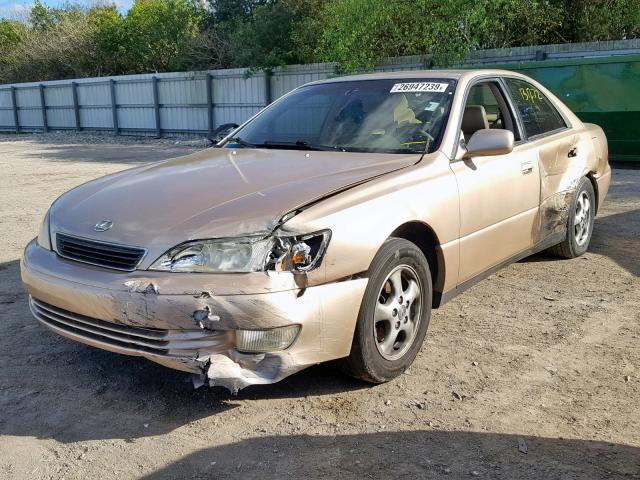 JT8BF28G2W5025657 - 1998 LEXUS ES 300 GOLD photo 2