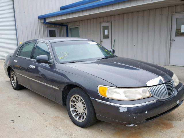 1LNHM82W51Y629677 - 2001 LINCOLN TOWN CAR S GRAY photo 1