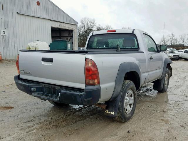 5TEPX42N46Z155931 - 2006 TOYOTA TACOMA SILVER photo 4