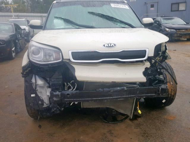 KNDJX3A59F7201665 - 2015 KIA SOUL ! WHITE photo 9