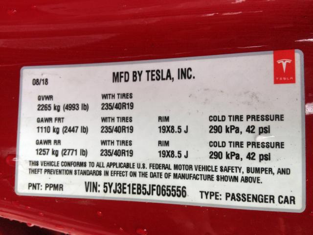 5YJ3E1EB5JF065556 - 2018 TESLA MODEL 3 RED photo 8