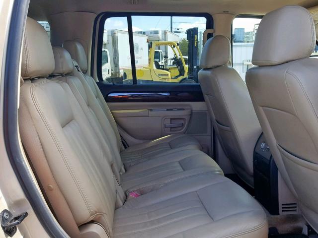 5LMEU68H05ZJ03115 - 2005 LINCOLN AVIATOR 金色 照片 6