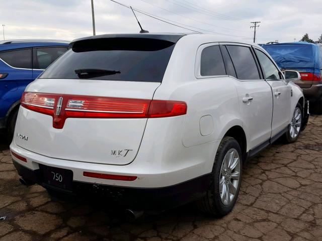 2LMHJ5ATXJBL00750 - 2018 LINCOLN MKT WHITE photo 4