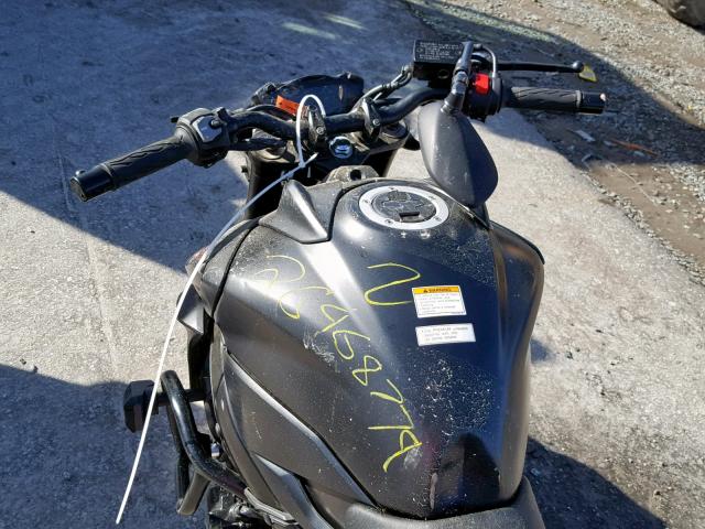 JS1C533D9J2100712 - 2018 SUZUKI GSX-S750 BLACK photo 5