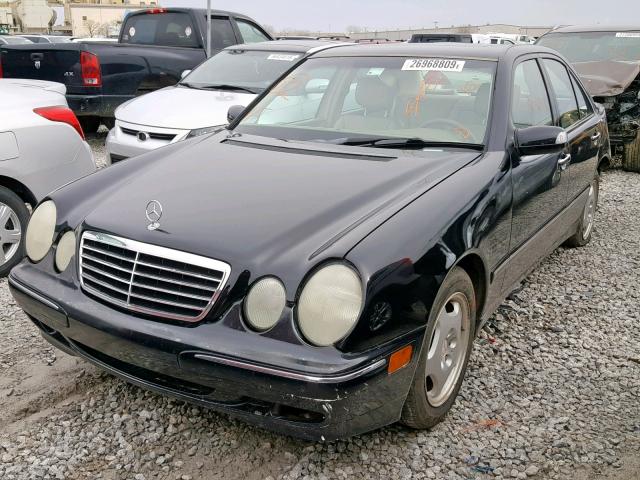 WDBJF65J8YB164988 - 2000 MERCEDES-BENZ E 320 BLACK photo 2