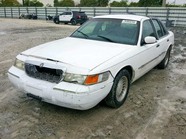 2MEFM75W6YX679823 - 2000 MERCURY GRAND MARQ WHITE photo 2