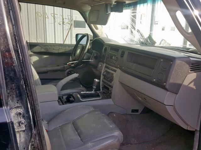 1J8HG48K86C272646 - 2006 JEEP COMMANDER BLACK photo 5