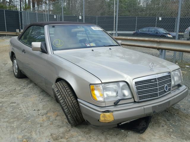 WDBEA66E6SC280029 - 1995 MERCEDES-BENZ E 320 GOLD photo 1