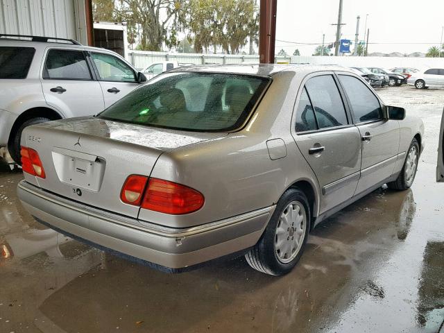 WDBJF55F4VA300685 - 1997 MERCEDES-BENZ E 320 GRAY photo 4