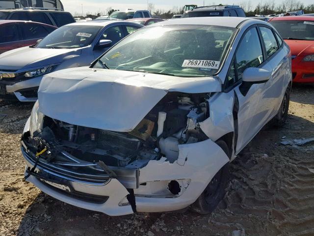 3FADP4AJ9EM243666 - 2014 FORD FIESTA S WHITE photo 2