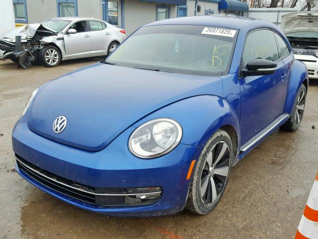 3VWV67AT7CM617626 - 2012 VOLKSWAGEN BEETLE TUR BLUE photo 2