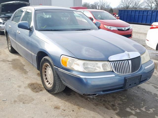 1LNHM81W7YY933475 - 2000 LINCOLN TOWN CAR E BLUE photo 1