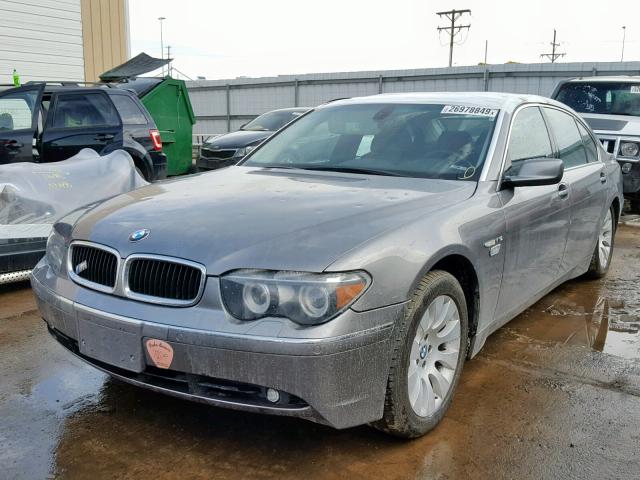 WBAGN83494DK11027 - 2004 BMW 760 LI GRAY photo 2