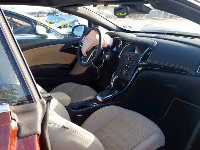 W04WH3N54JG052906 - 2018 BUICK CASCADA PR BURGUNDY photo 5