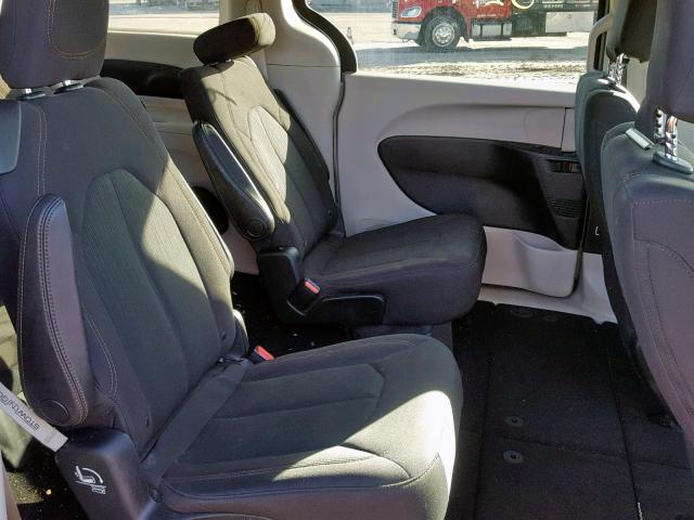 2C4RC1CG2HR638099 - 2017 CHRYSLER PACIFICA L SILVER photo 6