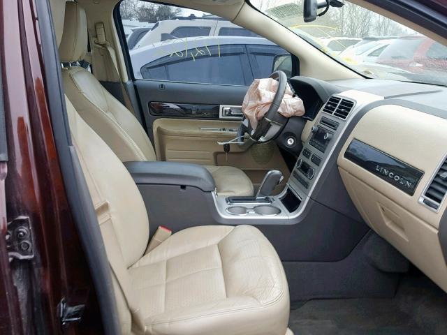 2LMDU68C59BJ01909 - 2009 LINCOLN MKX BROWN photo 5