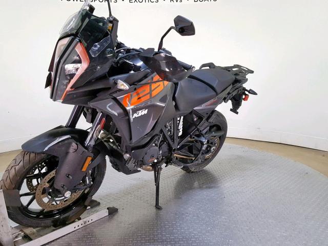 VBKV79407JM981582 - 2018 KTM 1290 SUPER BLACK photo 4