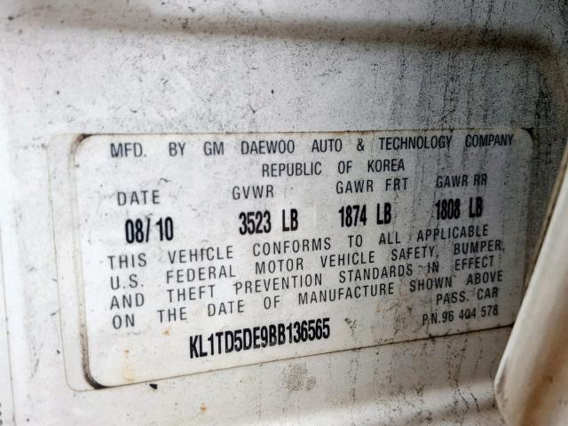 KL1TD5DE9BB136565 - 2011 CHEVROLET AVEO LS WHITE photo 10