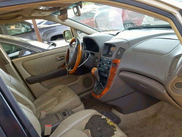 JTJGF10UX10088267 - 2001 LEXUS RX 300 GOLD photo 5