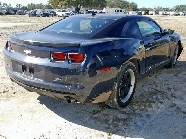 2G1FA1E33D9174777 - 2013 CHEVROLET CAMARO LS BLUE photo 4