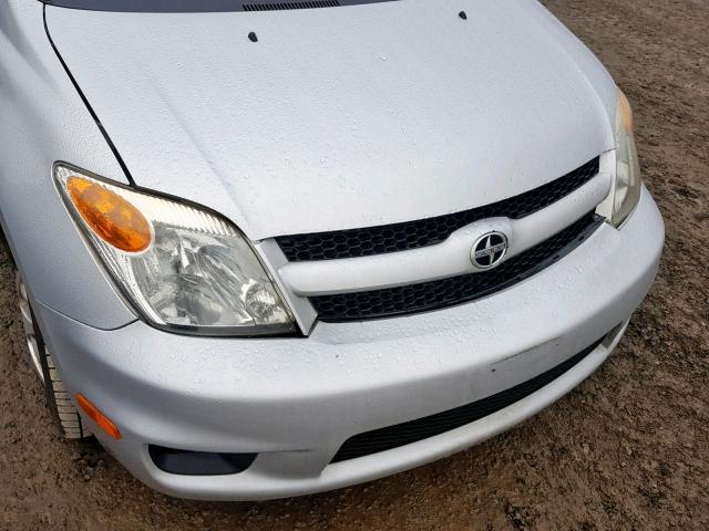 JTKKT624360145313 - 2006 TOYOTA SCION XA SILVER photo 9